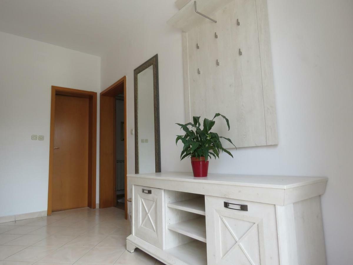 Apartment Smilje Σίμπενικ Εξωτερικό φωτογραφία